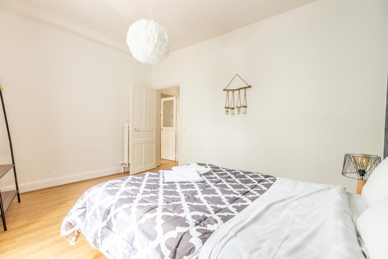 F2 Chamalieres Av Thermale Exteriér fotografie